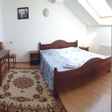 פיאטרה ניאמט Motel Balcost מראה חיצוני תמונה