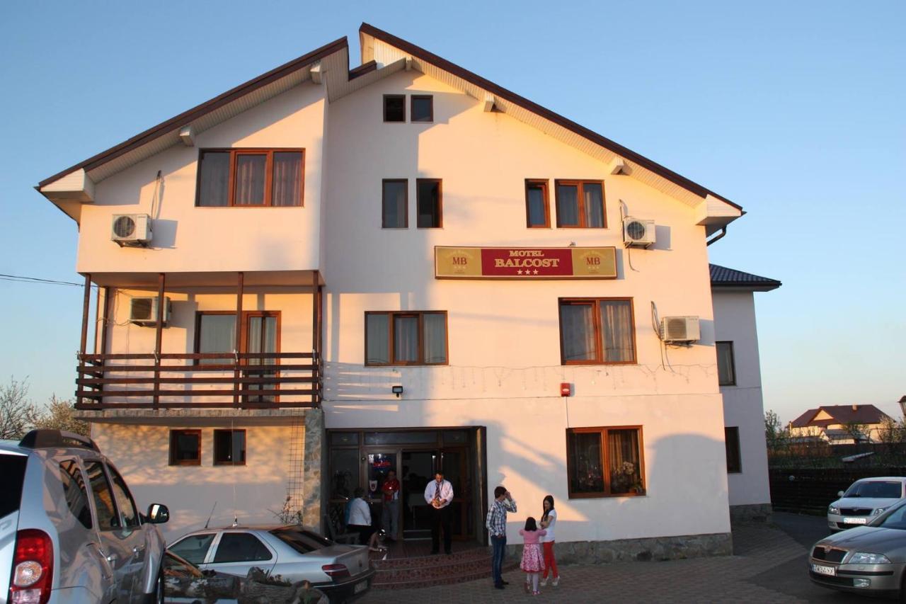 פיאטרה ניאמט Motel Balcost מראה חיצוני תמונה