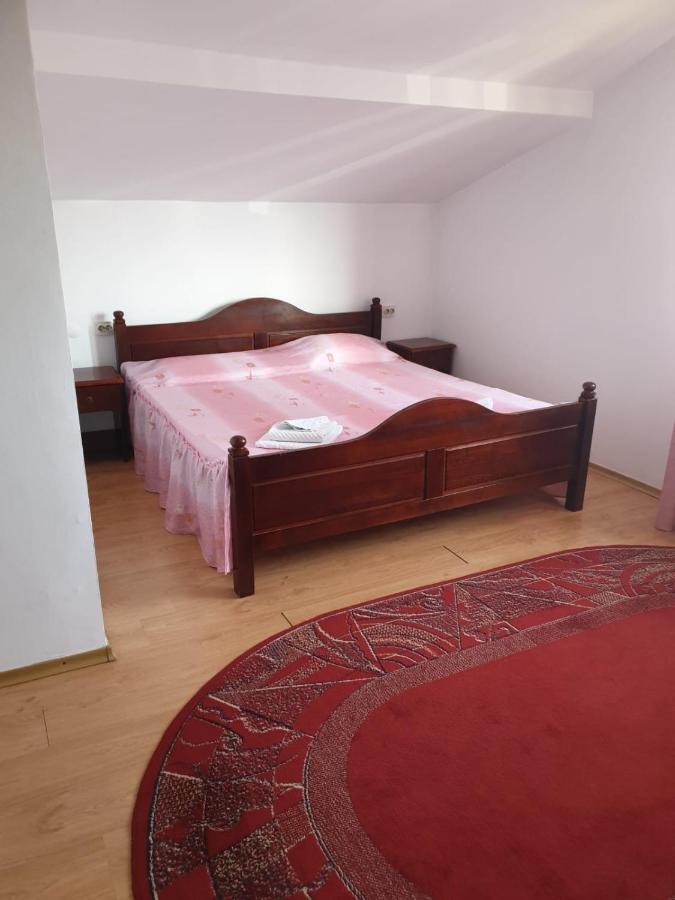 פיאטרה ניאמט Motel Balcost מראה חיצוני תמונה