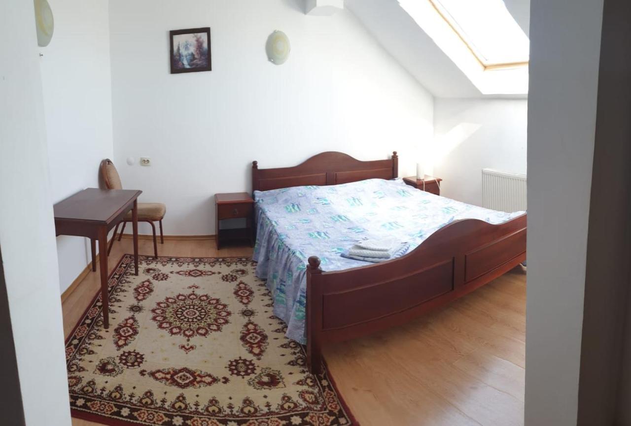 פיאטרה ניאמט Motel Balcost מראה חיצוני תמונה
