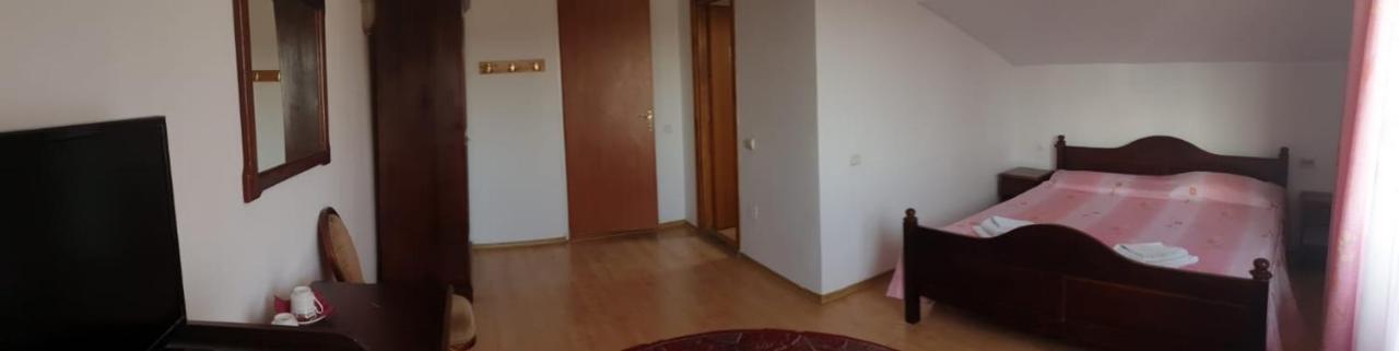 פיאטרה ניאמט Motel Balcost מראה חיצוני תמונה