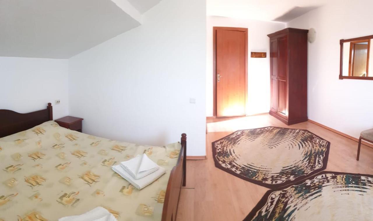 פיאטרה ניאמט Motel Balcost מראה חיצוני תמונה