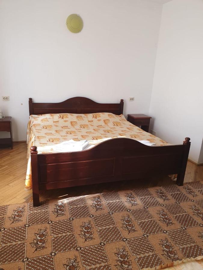 פיאטרה ניאמט Motel Balcost מראה חיצוני תמונה